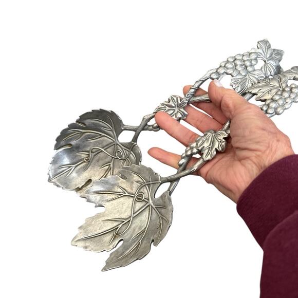 Rare Fitz & Floyd Grapes and Vines Leaf Salad Servers Set - Picture 4 of 10